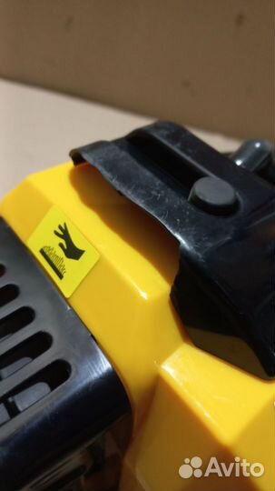 Только тушка, трещина Бензиновый триммер Huter GGT