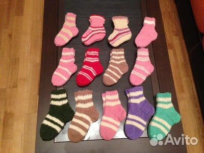 Носочки и пинетки вязаные, новые