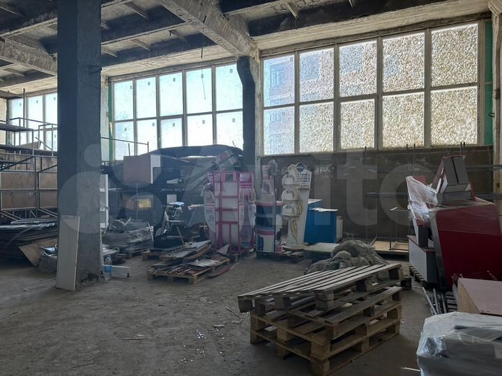 Склад, 221 м²