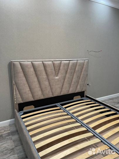 Кровать двухспальная В РАССРОЧКУ
