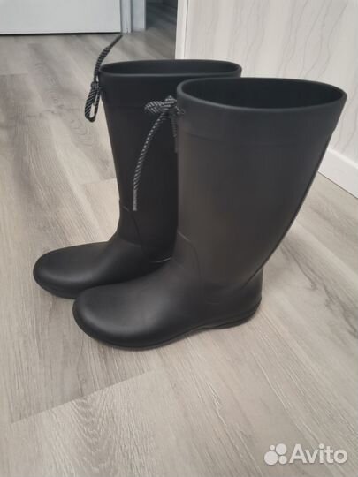 Резиновые сапоги crocs