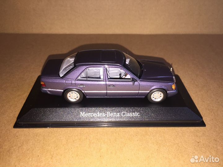 Mercedes-Benz 230E W124 Bornit Metallic Minichamps