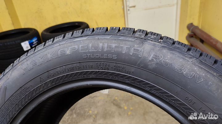 Nokian Tyres Hakkapeliitta R5 SUV 275/50 R21 113R