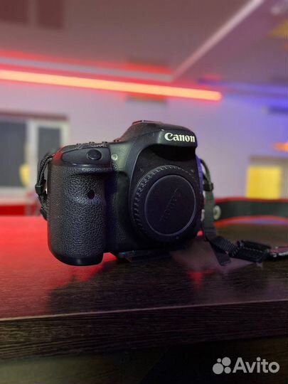 Фотоаппарат Canon 7d Body
