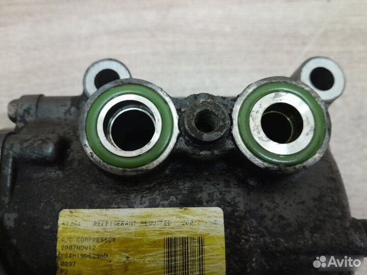 Компрессор кондиционера Ford Fusion