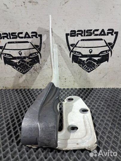 Петля капота левая Porsche Cayenne 958 M55.02 2013