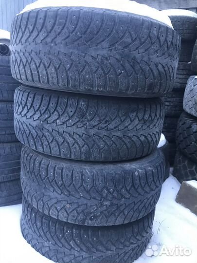 Nokian Tyres Hakkapeliitta 4 235/55 R17