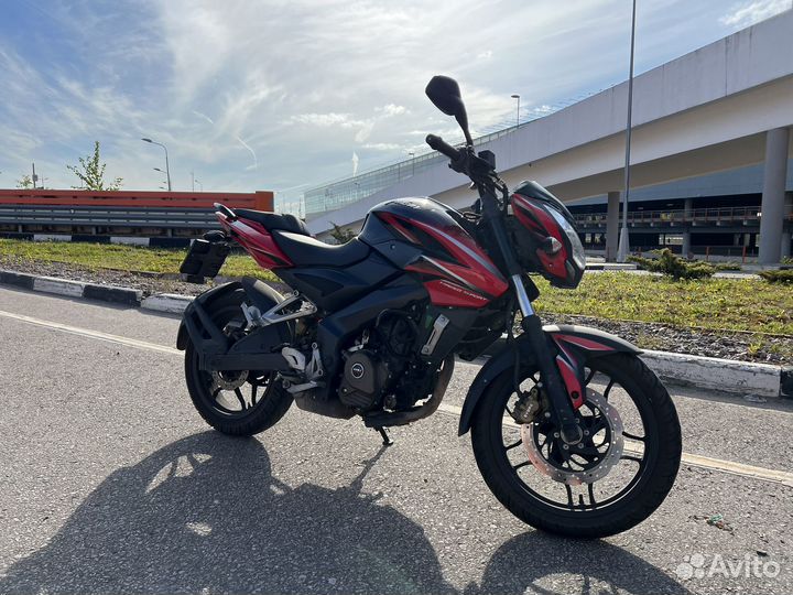 Bajaj Pulsar NS200