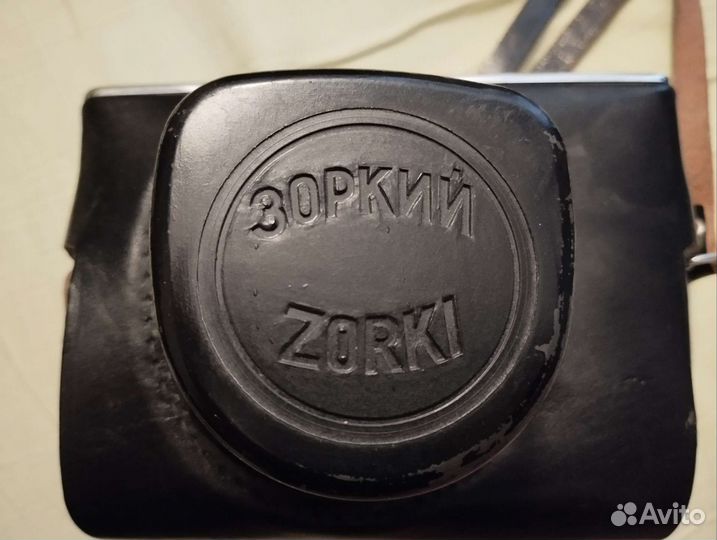 Пленочный фотоаппарат Зоркий 10