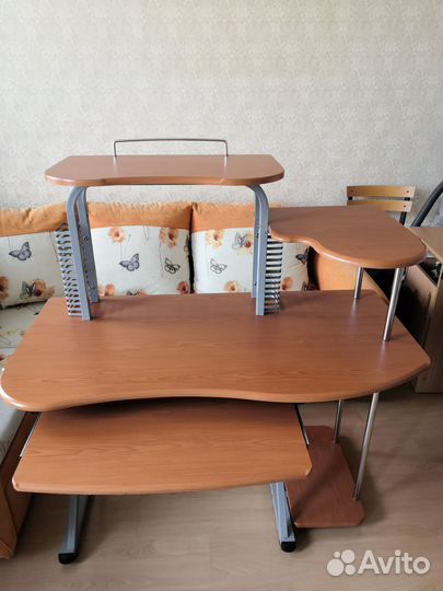 Компьютерный стол