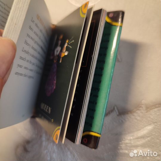 Книга tarot в миниатюре