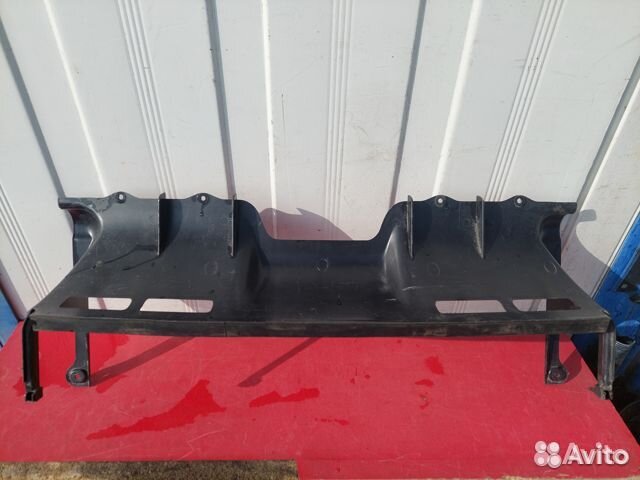 Воздуховод радиатора Porsche Cayenne