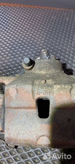 Суппорт тормозной передний правый Kia Cerato 4 BD