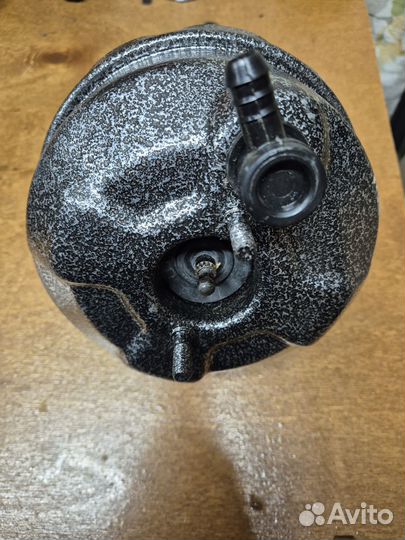 Вакуумный усилитель тормозов 2103