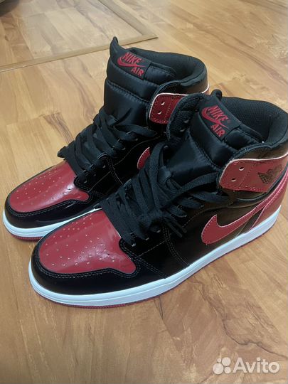 Кроссовки nike air jordan 1 patent bred