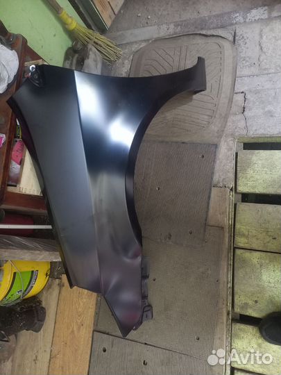 Крыло передние левое на Geely