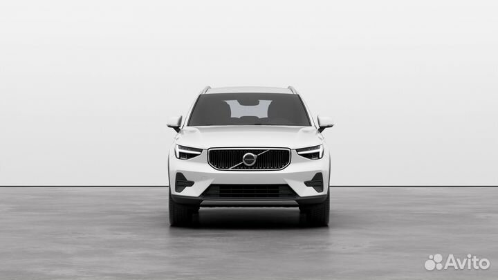 Volvo XC40 2.0 AMT, 2024