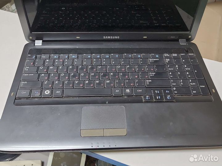 По запчастям ноутбук Samsung R525 не вкл