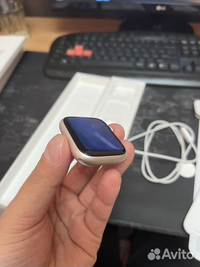 Apple Watch Series 7, 45мм, сияющая заезда