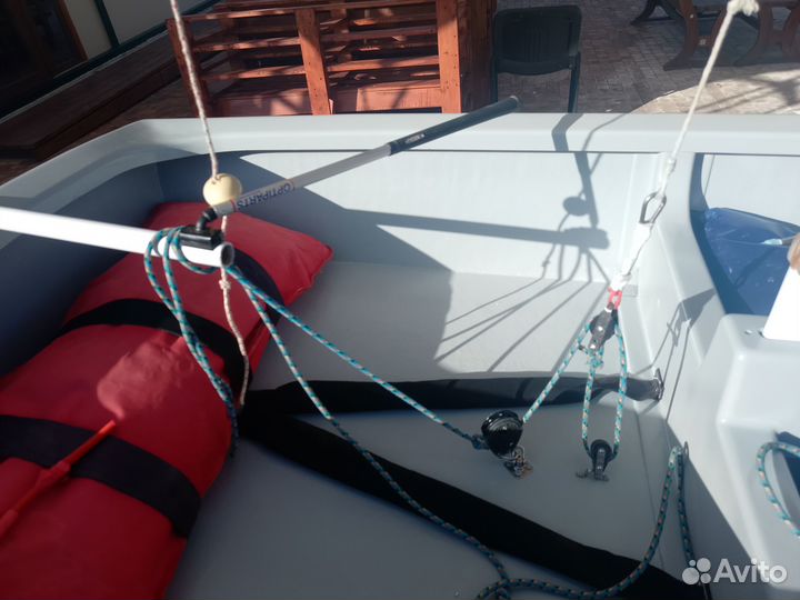 Швертбот оптимист