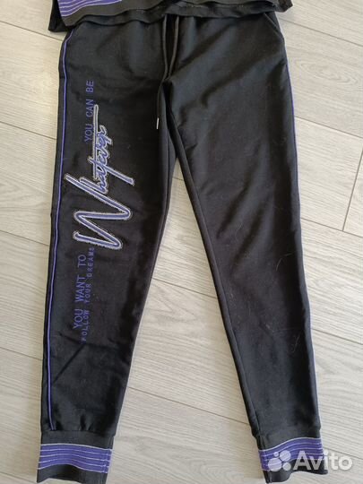 Спортивный костюм женский