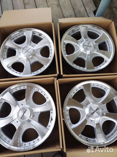 Диски литые r18