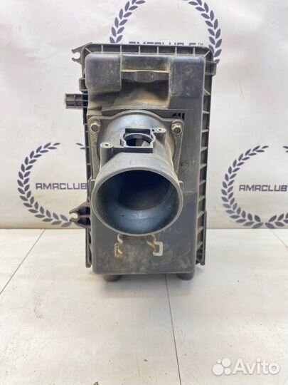 Корпус воздушного фильтра Mazda Mpv 2.5 GY-DE 2001