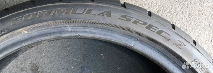Vitour Formula Spec Z 255/35 R19