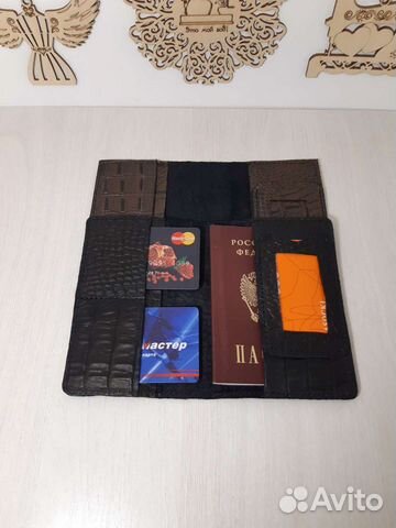 Обложка кожаная на паспорт с картами