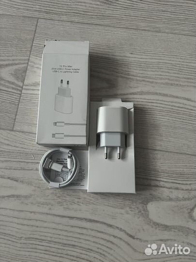 Зарядное устройство на айфон