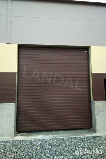 Секционные ворота