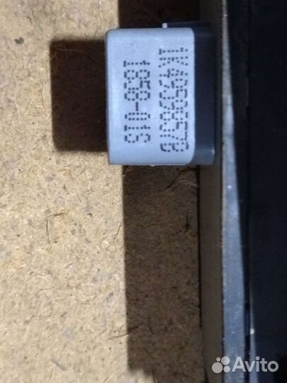 Блок кнопок стеклоподъёмников Фольксваген Джетта 5