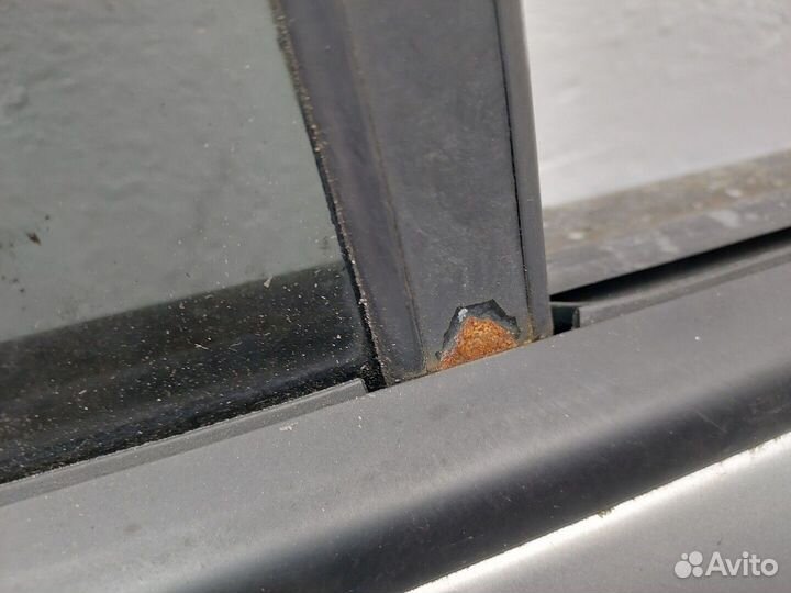 Дверь боковая правая задняя Hyundai Santa Fe