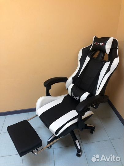 Компьютерное игровое кресло геймерское с массажем