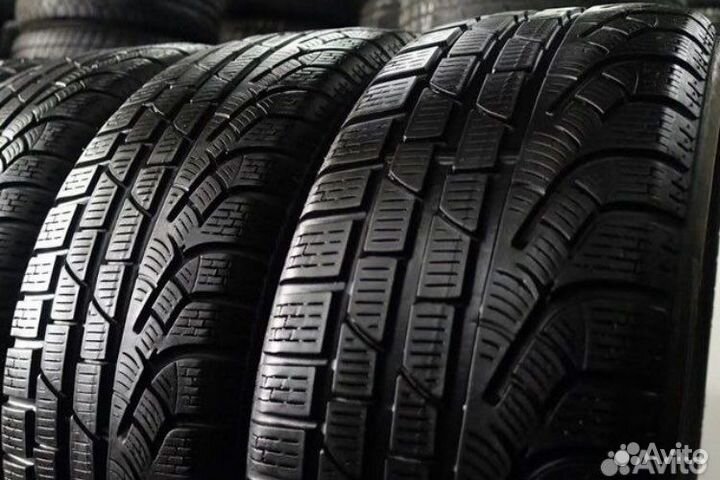 Pirelli Winter Sottozero 240 Serie II 215/45 R18
