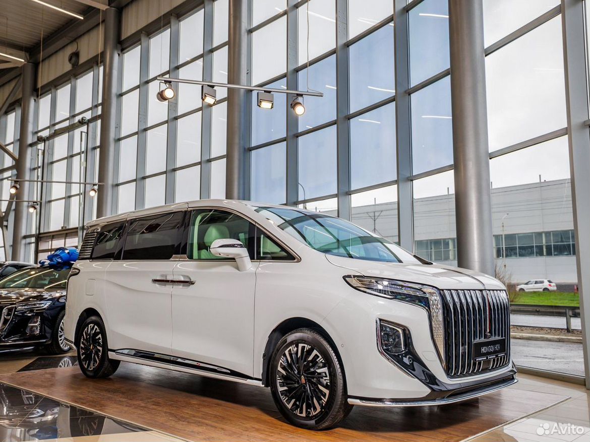 Hongqi HQ9 2.0 AT, 2025