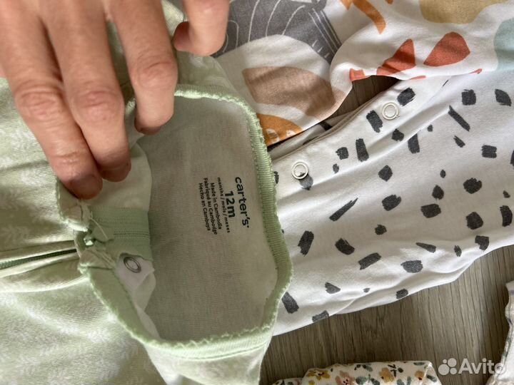 Пакет одежды на девочку Carters 12m 74-80