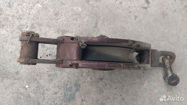 Toyota Crown фары