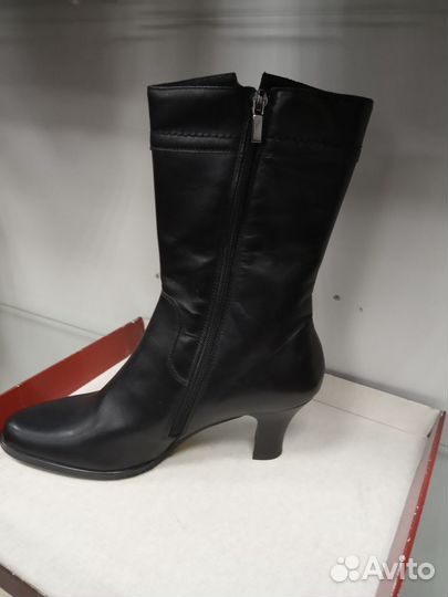 Сапоги женские осенние кожаные новые, размер 40