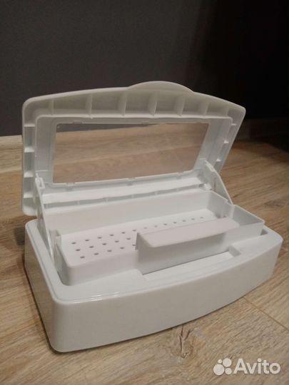 Контейнер для стерилизации маникюрных инструментов