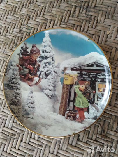 Настенная тарелка Hummel Goebel