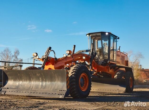 Автогрейдер UMG ДЗ-250, 2023