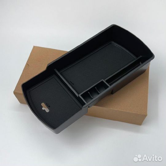 Органайзер в подлокотник Honda Accord 10 с19 S1848