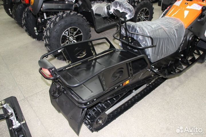 Снегоход Stels Капитан S200 Long витрина