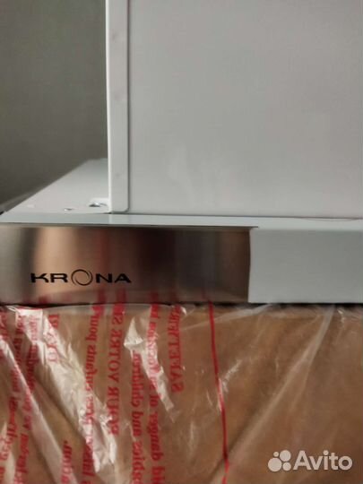 Вытяжка для кухни 60 см новая