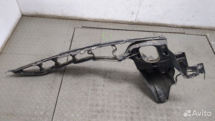 Кронштейн фары BMW X5 E70, 2007