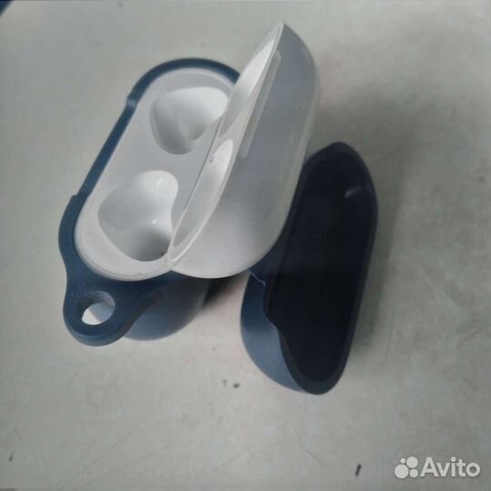 Зарядка для наушников
