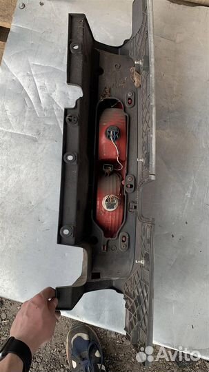 Фонарь задний левый от Opel Vivaro с 2006-2014