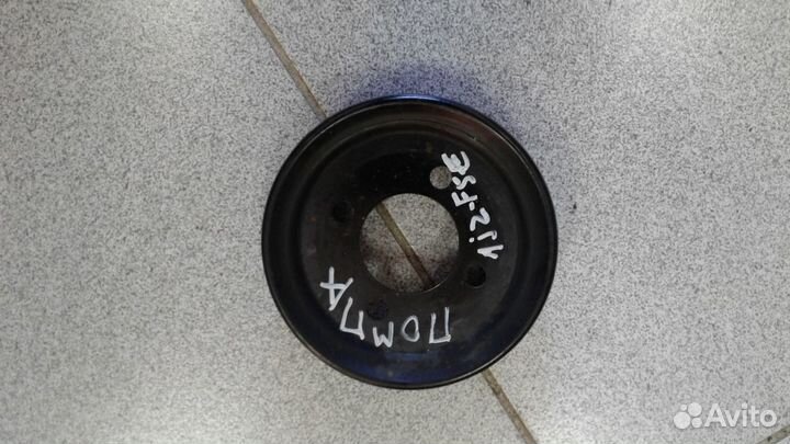 Шкив помпы на Toyota 1JZ-FSE