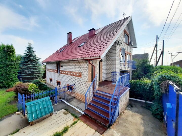 Дом 246 м² на участке 7,8 сот.